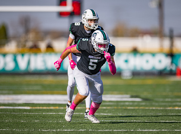 Mounds View vs STMA Varsity Football 231