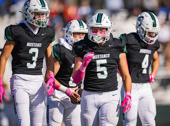 Mounds View vs STMA Varsity Football 287