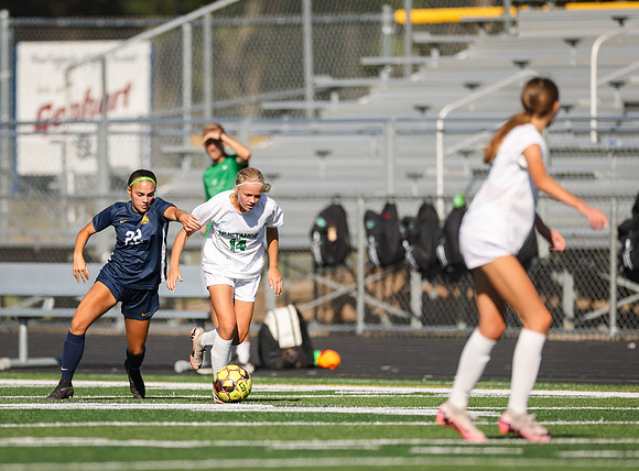 Mounds View vs Mahtomedi Girls Varisty Soccer 236