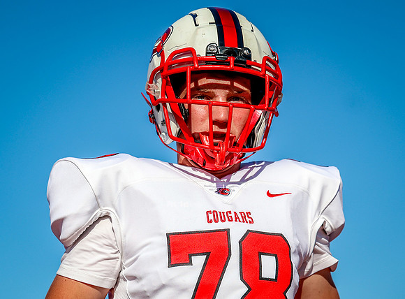 Centennial vs Coon Rapids Varsity Football 18