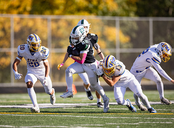Mounds View vs STMA Varsity Football 329
