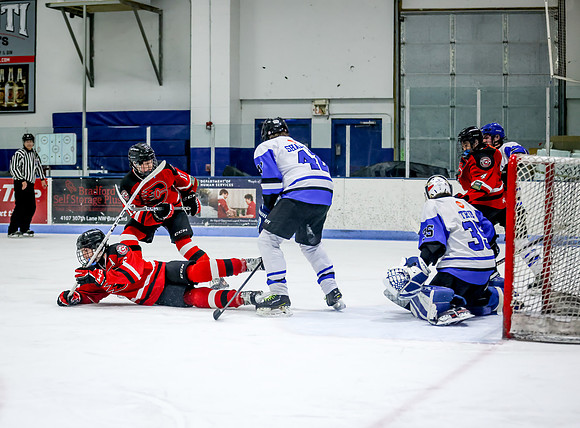 Centennial vs Cambridge Isanti Hockey 73