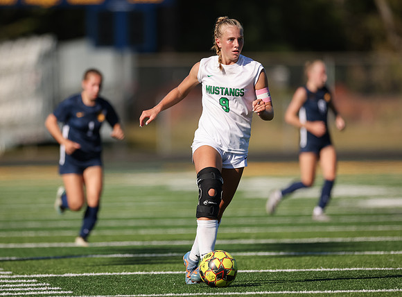 Mounds View vs Mahtomedi Girls Varisty Soccer 227