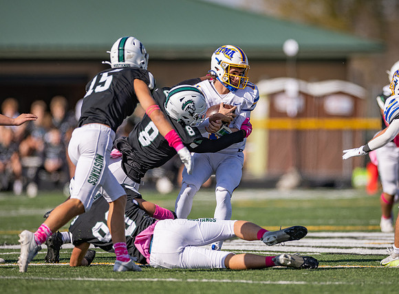 Mounds View vs STMA Varsity Football 177