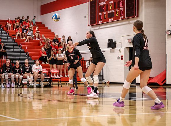 Centennial vs Mounds View Girls Varsity Volleyball 122