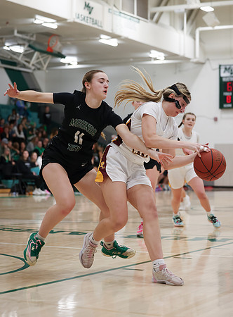 Mounds View vs Forest Lake Varsity Basketball 213