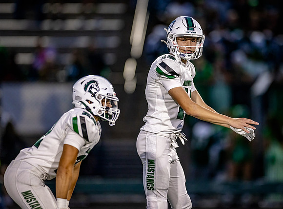 Mounds View vs Park Football 19