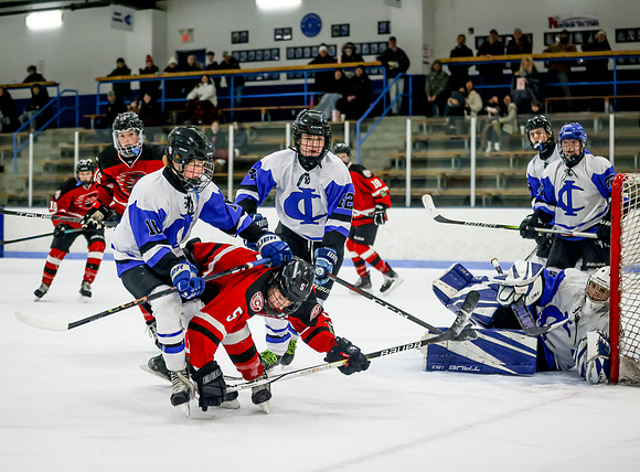 Centennial vs Cambridge Isanti Hockey 173