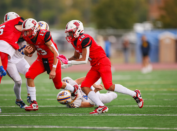 Centennial vs STMA JV Football 161