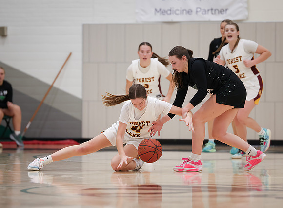 Mounds View vs Forest Lake Varsity Basketball 195