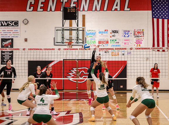 Centennial vs Mounds View Girls Varsity Volleyball 160