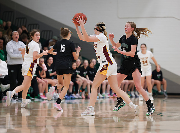 Mounds View vs Forest Lake Varsity Basketball 64