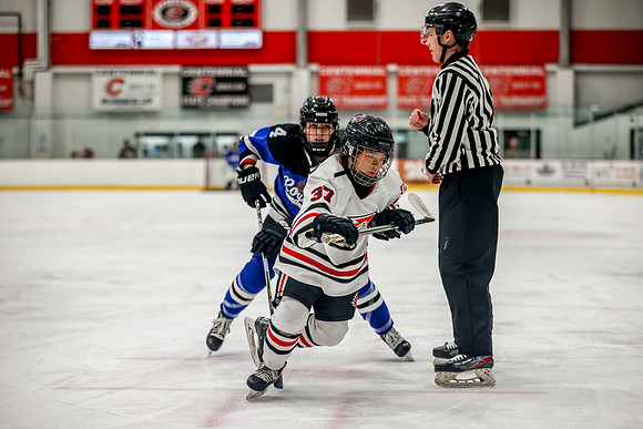 Centennial vs Roger JV Hockey 44