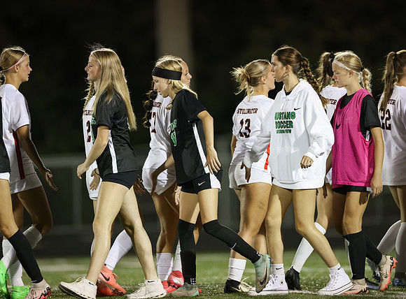 Mounds View vs Stillwater Varsity Soccer 163