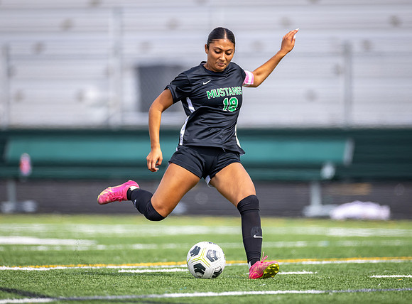Mounds View vs Blaine Varsity Soccer 26