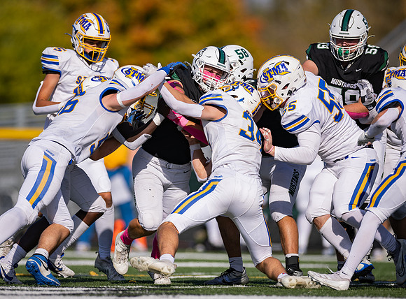 Mounds View vs STMA Varsity Football 268