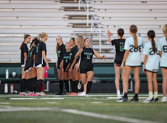 Mounds View vs Stillwater Varsity Soccer 23