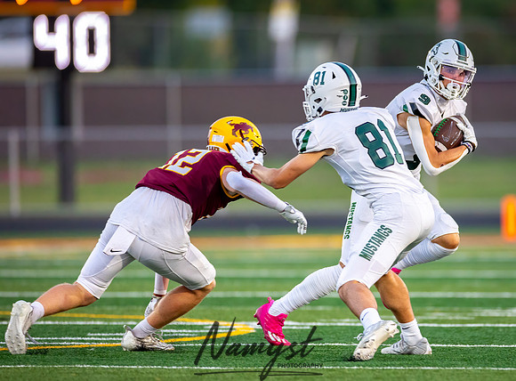 Forest Lake vs Mounds View Varsity Football 16