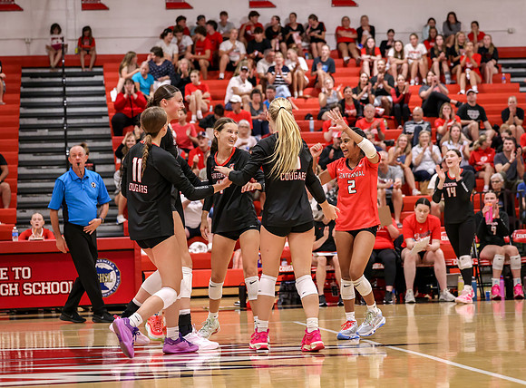 Centennial vs Mounds View Girls Varsity Volleyball 143