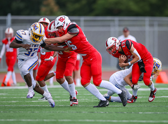 Centennial vs STMA JV Football 216