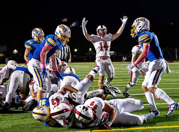 Centennial vs STMA Varsity Football 111