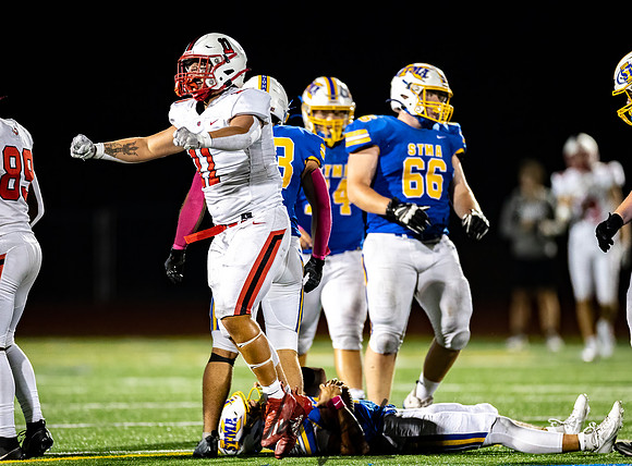 Centennial vs STMA Varsity Football 321