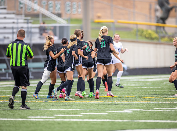 Mounds View vs Blaine Varsity Soccer 303