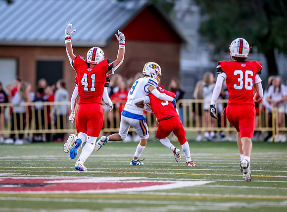 Centennial vs STMA Varsity Football 157