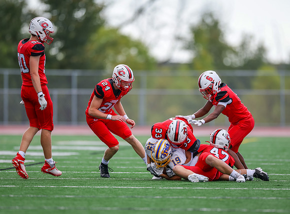 Centennial vs STMA JV Football 272