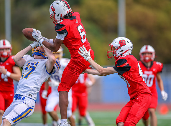 Centennial vs STMA JV Football 286