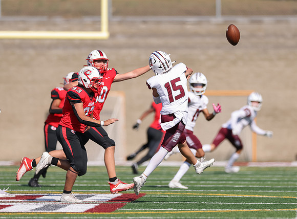 Centennial vs Anoka JV Football 1043