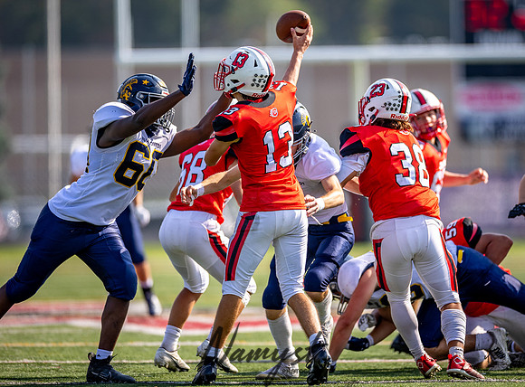 Centennial vs Mahtomedi JV Football 254