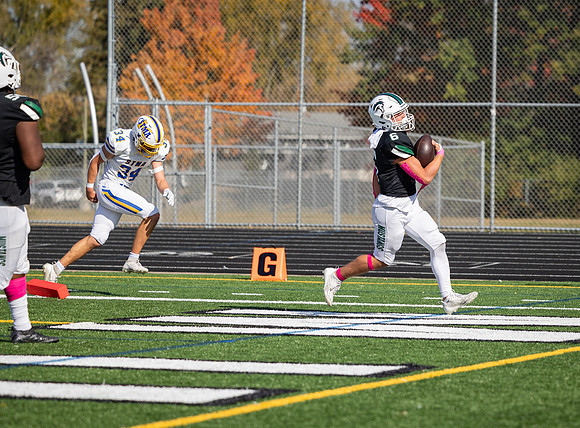 Mounds View vs STMA Varsity Football 220