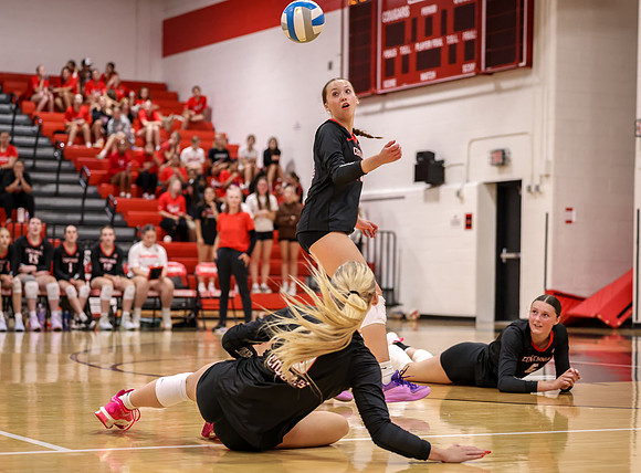 Centennial vs Mounds View Girls Varsity Volleyball 106