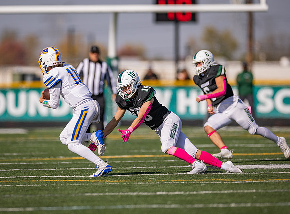 Mounds View vs STMA Varsity Football 179