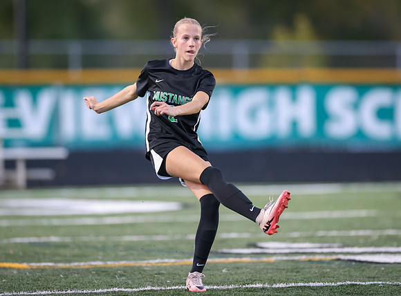 Mounds View vs Stillwater Varsity Soccer 35