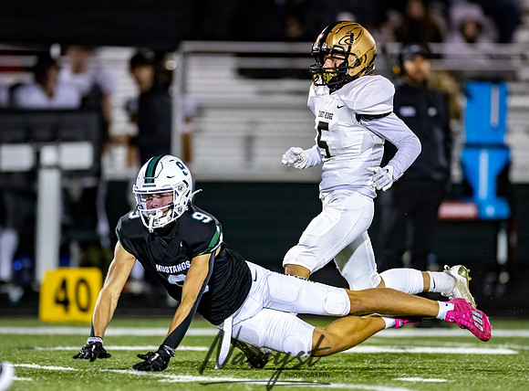 Mounds View vs East Ridge Varsity Football 222