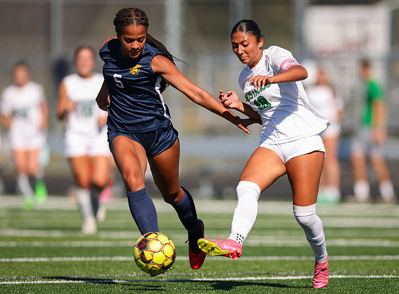 Mounds View vs Mahtomedi Girls Varisty Soccer 58