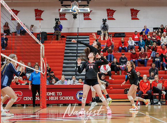 Centennial vs Blaine Girls Varsity Volleyball 205