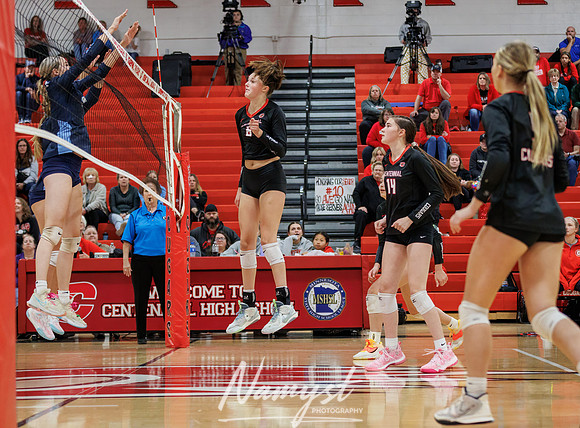 Centennial vs Blaine Girls Varsity Volleyball 208