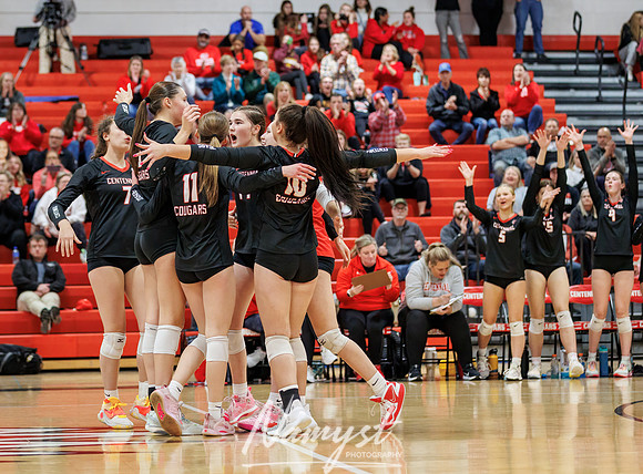 Centennial vs Blaine Girls Varsity Volleyball 249