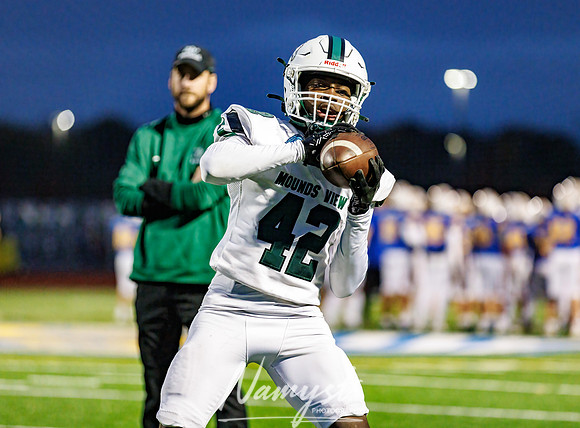 Mounds View vs STMA Varsity Football 25