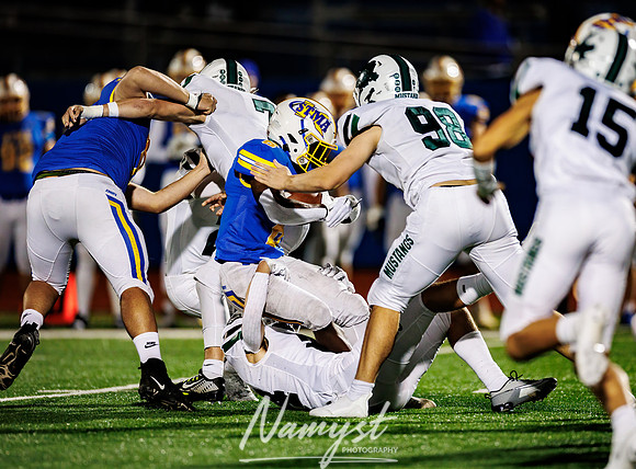 Mounds View vs STMA Varsity Football 39