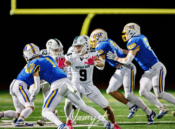Mounds View vs STMA Varsity Football 69