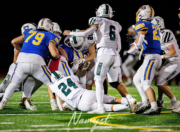 Mounds View vs STMA Varsity Football 90