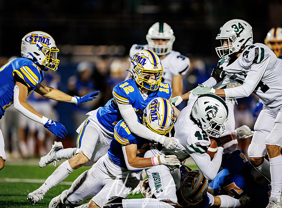 Mounds View vs STMA Varsity Football 165