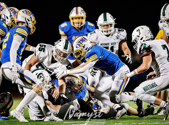 Mounds View vs STMA Varsity Football 230
