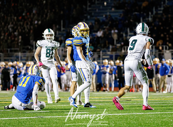 Mounds View vs STMA Varsity Football 243