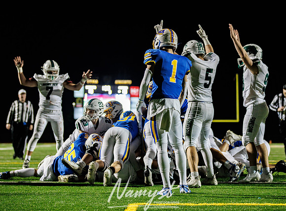 Mounds View vs STMA Varsity Football 256