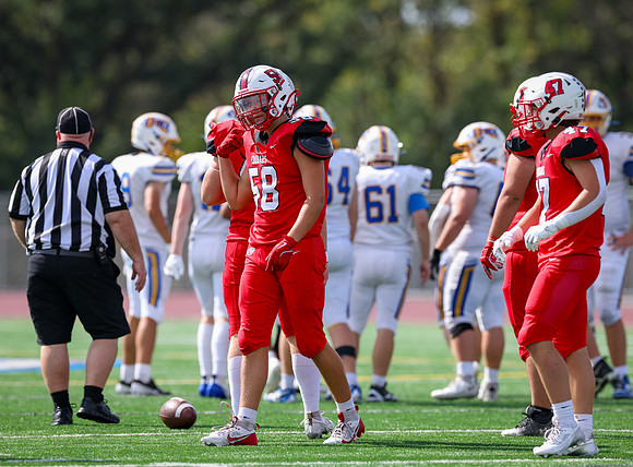 Centennial vs STMA JV Football 318